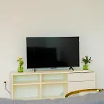 Modern 1br & 1lr Apartment, 10 Min Walk To Center * Gand